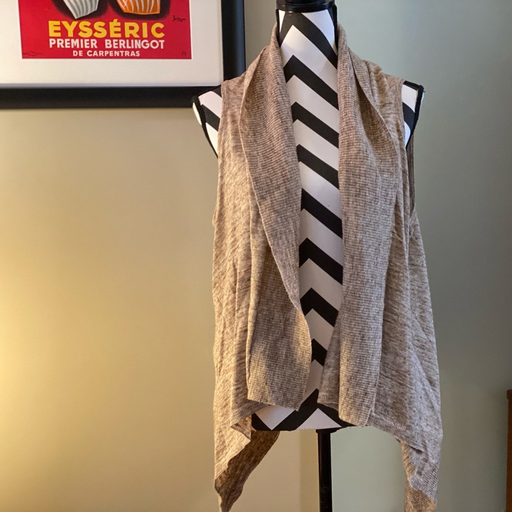 GAP - sleeveless open asymmetrical sweater vest